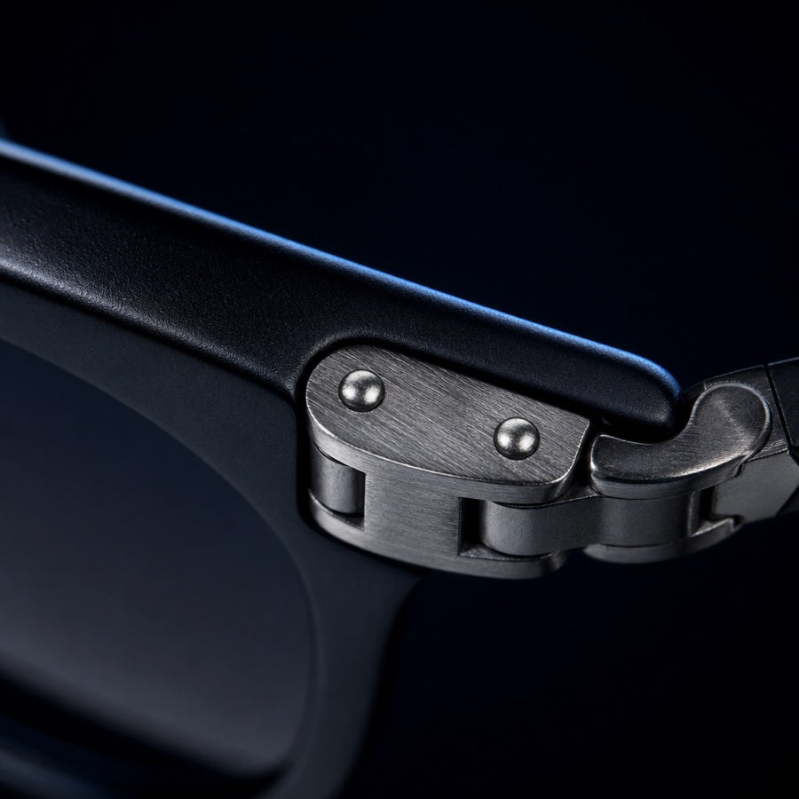 Hinge study — macro concept detail
